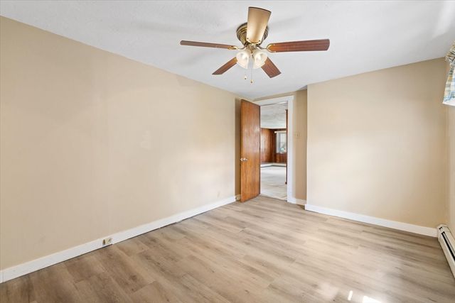 1 Freeman Ave, Webster, MA 01570
