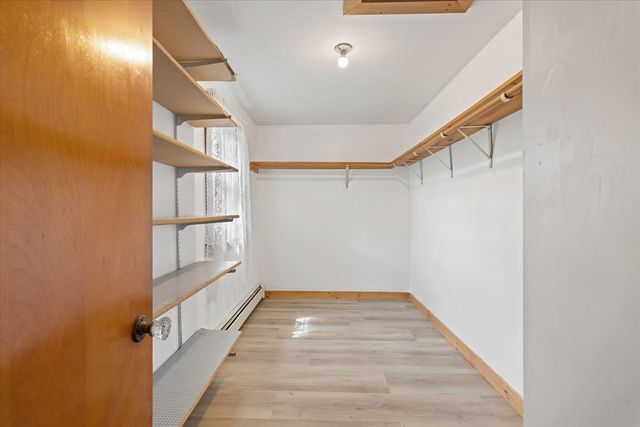 1 Freeman Ave, Webster, MA 01570