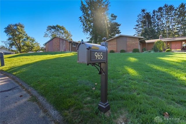 965 Oak Dale Drive, Xenia, OH 45385