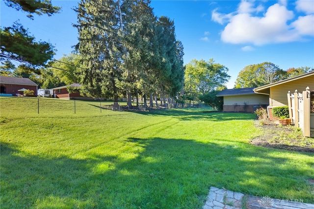 965 Oak Dale Drive, Xenia, OH 45385