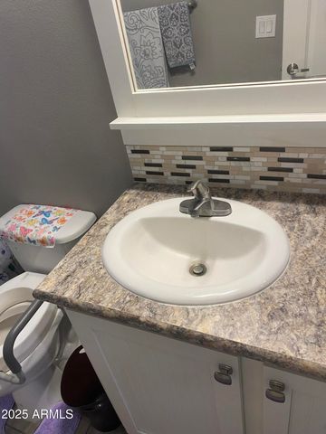 650 N Hawes Road, Mesa, AZ 85207