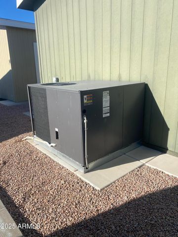 650 N Hawes Road, Mesa, AZ 85207