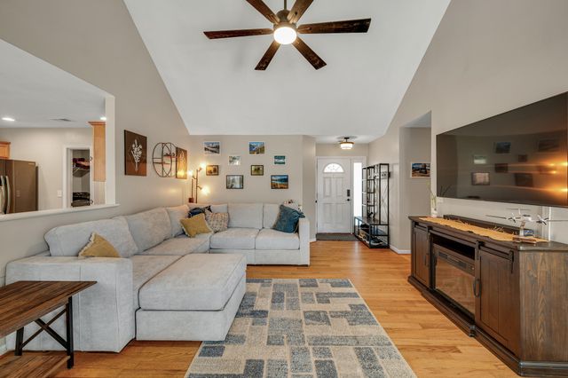 725 Bunkhouse Drive, Charleston, SC 29414