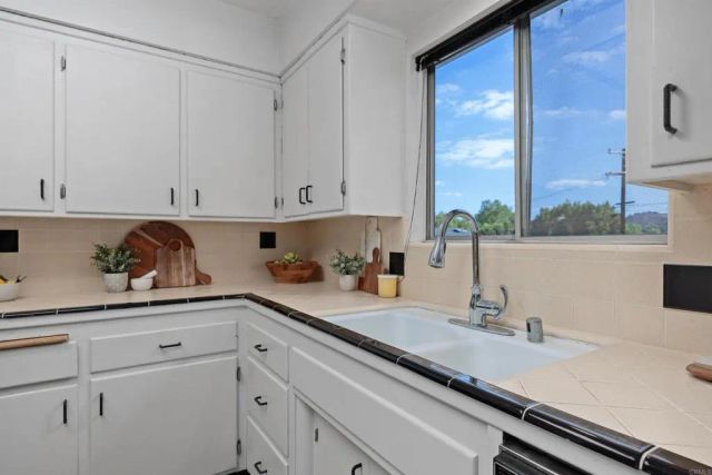 1145 Portola Street, Vista, CA 92084