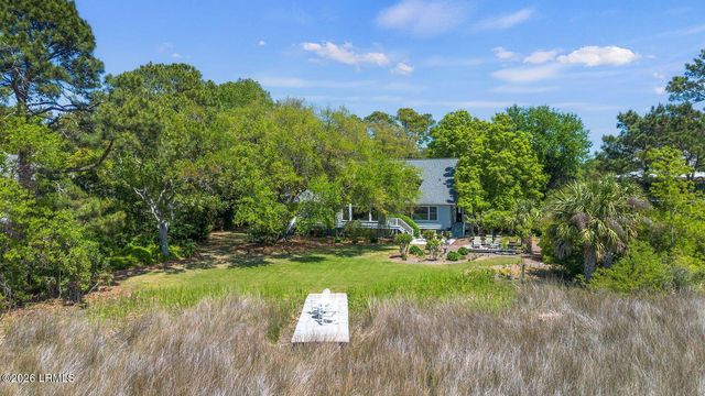 111 Fort Walker Drive, Hilton Head Island, SC 29928