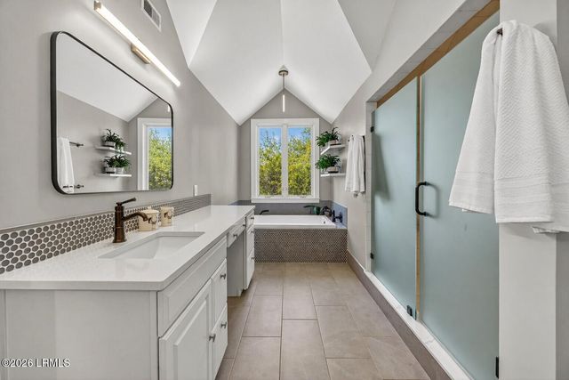 111 Fort Walker Drive, Hilton Head Island, SC 29928
