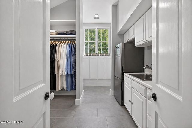 111 Fort Walker Drive, Hilton Head Island, SC 29928