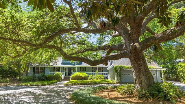 111 Fort Walker Drive, Hilton Head Island, SC 29928