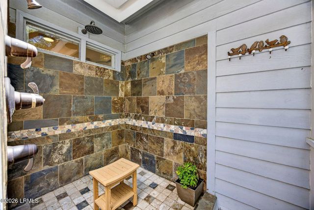 111 Fort Walker Drive, Hilton Head Island, SC 29928