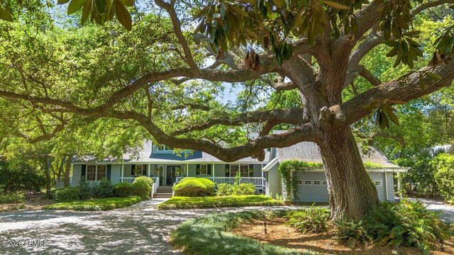 111 Fort Walker Drive, Hilton Head Island, SC 29928