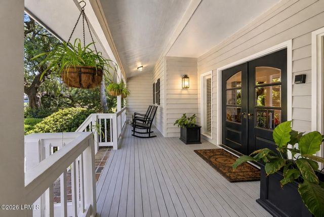 111 Fort Walker Drive, Hilton Head Island, SC 29928