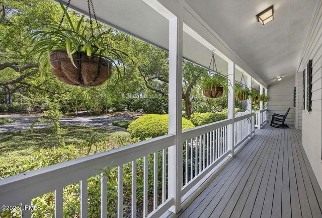 111 Fort Walker Drive, Hilton Head Island, SC 29928