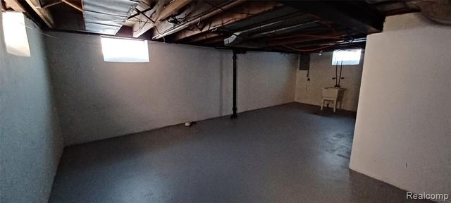 17330 Strathmoor Street, Detroit, MI 48235