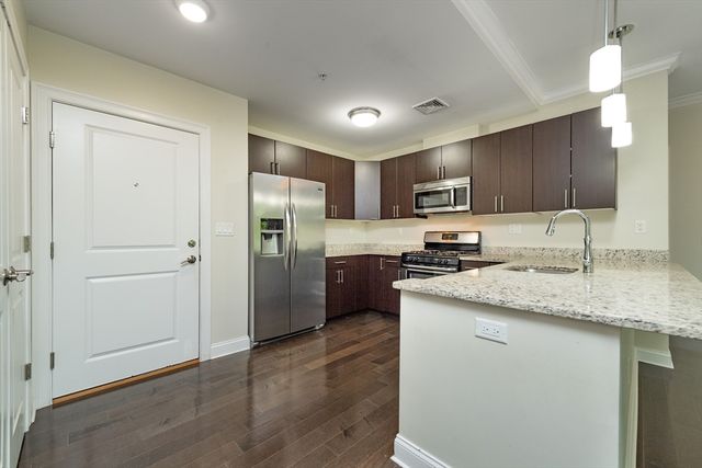 130 Tremont St 306, Melrose, MA 02176