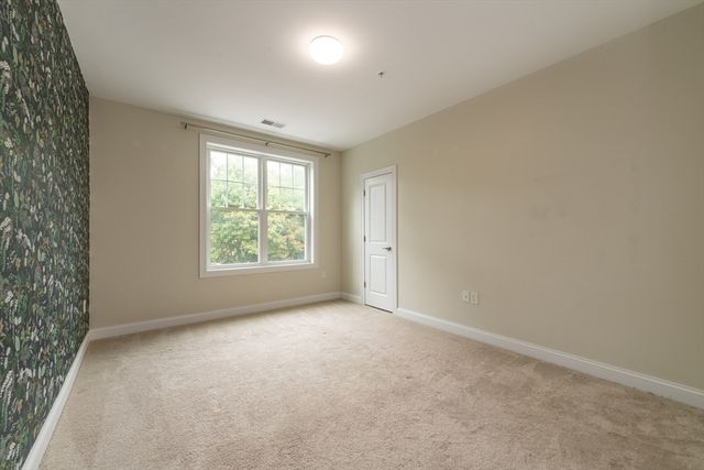 130 Tremont St 306, Melrose, MA 02176