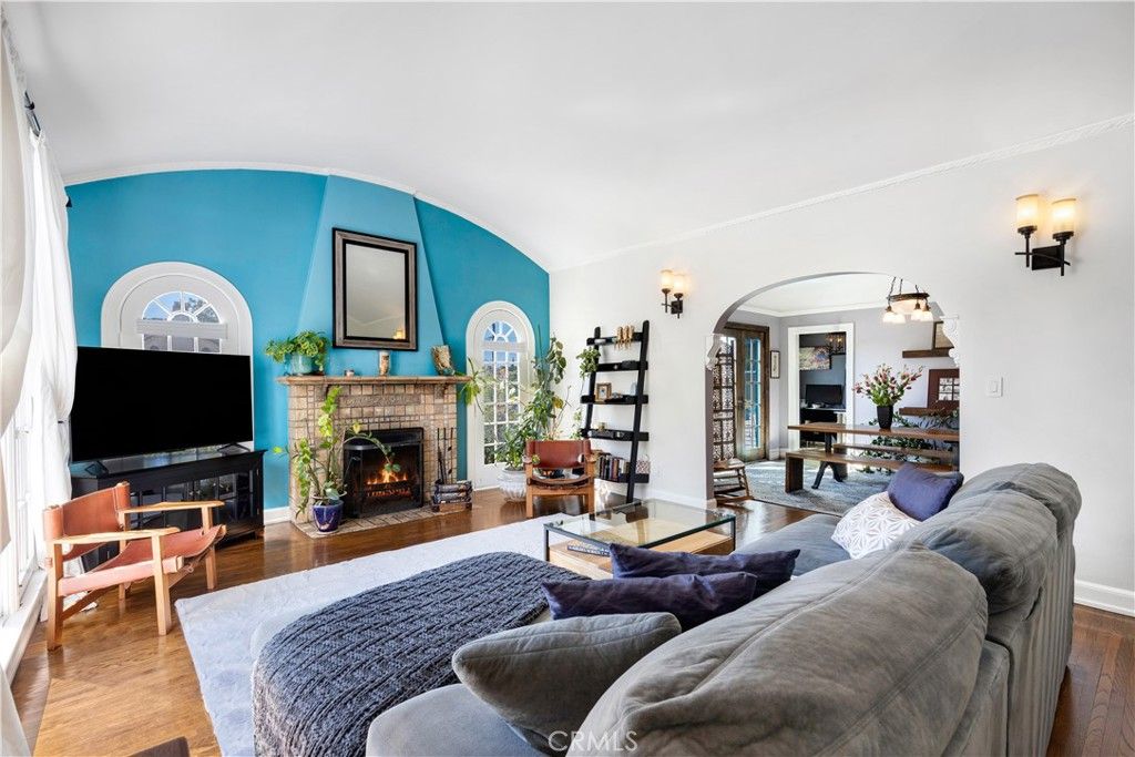 1569 S Orange Grove Avenue, Los Angeles, CA 90019 — photo 4