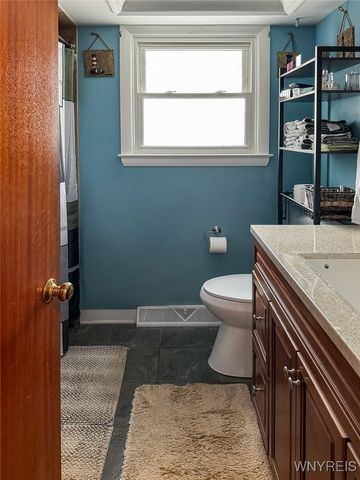 1600 Red Jacket Road, Grand Island, NY 14072