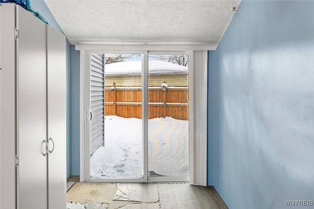 1600 Red Jacket Road, Grand Island, NY 14072