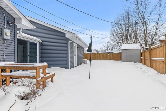 1600 Red Jacket Road, Grand Island, NY 14072