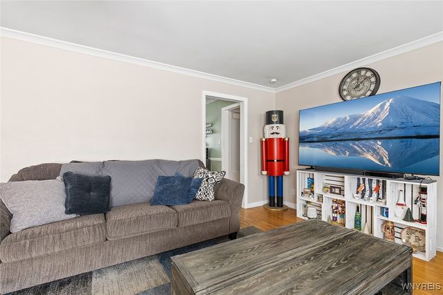 1600 Red Jacket Road, Grand Island, NY 14072