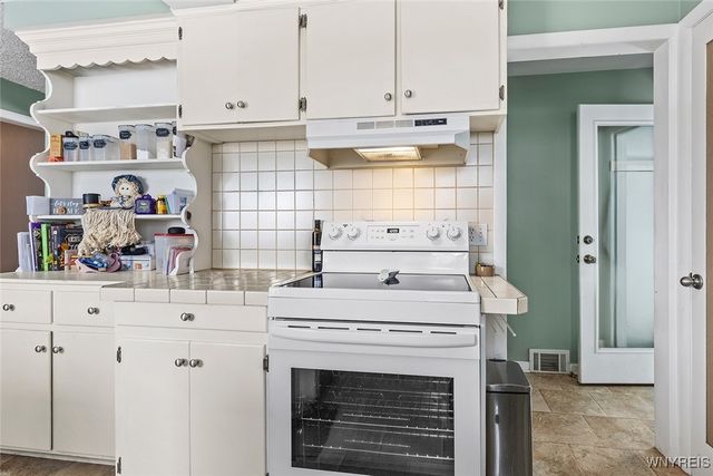 1600 Red Jacket Road, Grand Island, NY 14072