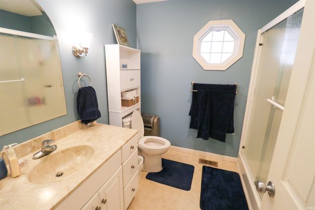 7719 Highway 66, Wadesville, IN 47638