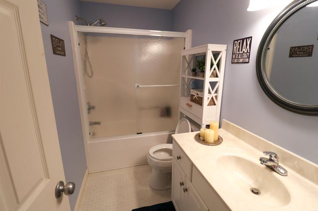 7719 Highway 66, Wadesville, IN 47638