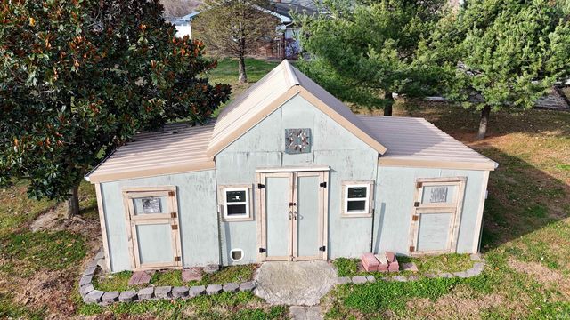 7719 Highway 66, Wadesville, IN 47638