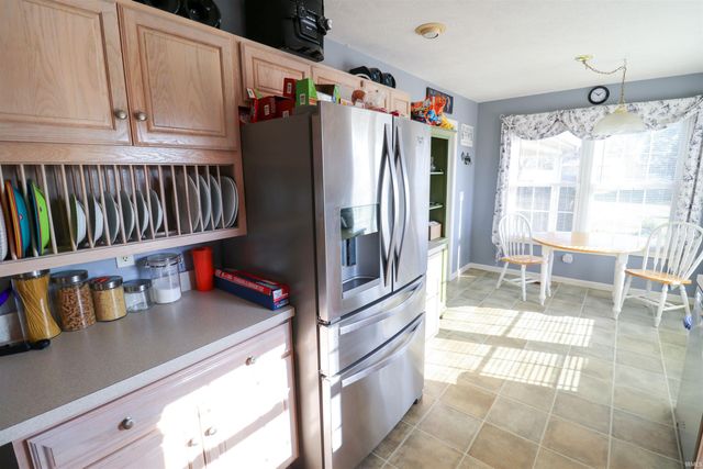 7719 Highway 66, Wadesville, IN 47638