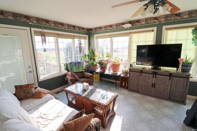 7719 Highway 66, Wadesville, IN 47638