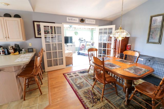 7719 Highway 66, Wadesville, IN 47638