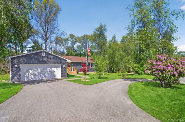 1 Harvest Circle, Warwick, NY 10990