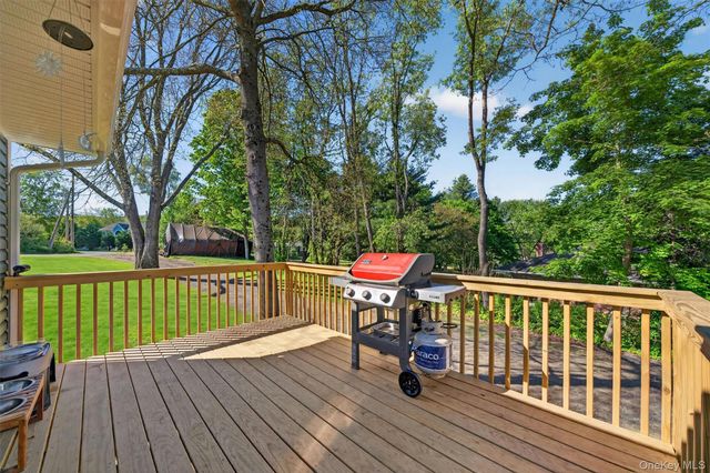 1 Harvest Circle, Warwick, NY 10990