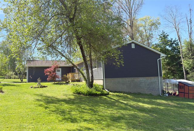 1 Harvest Circle, Warwick, NY 10990