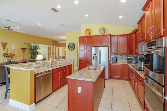 2759 MARIA ISABEL AVENUE, Ocoee, FL 34761