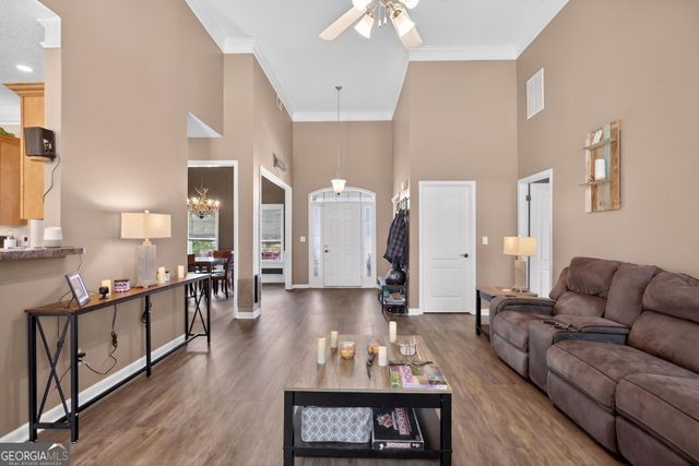206 Brookwood Drive, Carrollton, GA 30117