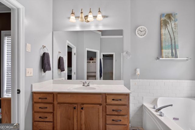 206 Brookwood Drive, Carrollton, GA 30117