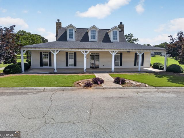 206 Brookwood Drive, Carrollton, GA 30117