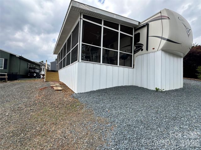223 Grand View Drive, New London, NC 28127