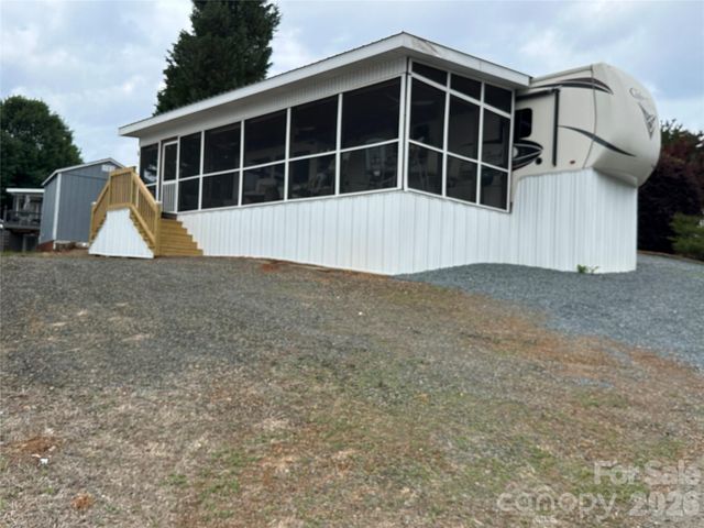 223 Grand View Drive, New London, NC 28127