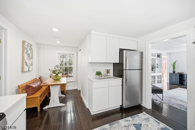 118 Spring St, Millburn Twp., NJ 07041