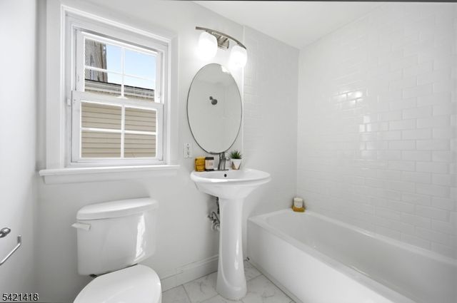 118 Spring St, Millburn Twp., NJ 07041