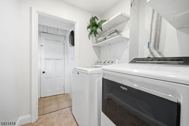 118 Spring St, Millburn Twp., NJ 07041