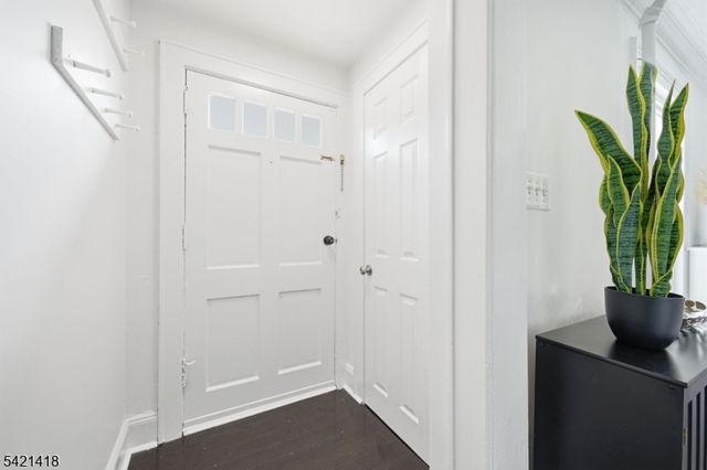 118 Spring St, Millburn Twp., NJ 07041