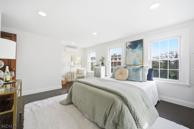 118 Spring St, Millburn Twp., NJ 07041