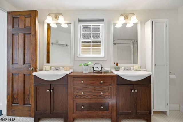 118 Spring St, Millburn Twp., NJ 07041