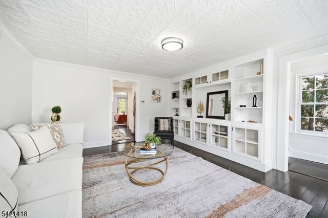 118 Spring St, Millburn Twp., NJ 07041