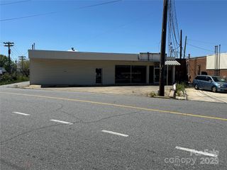 60 Main Avenue Drive, Taylorsville, NC 28681