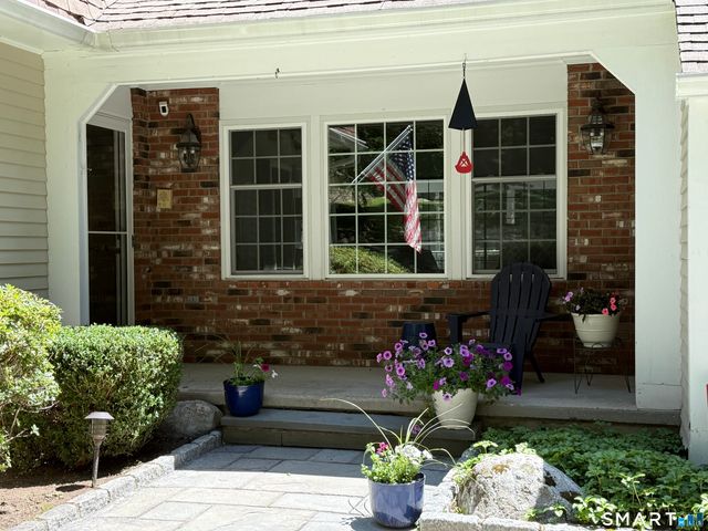 58 Heritage Lane, Stamford, CT 06903