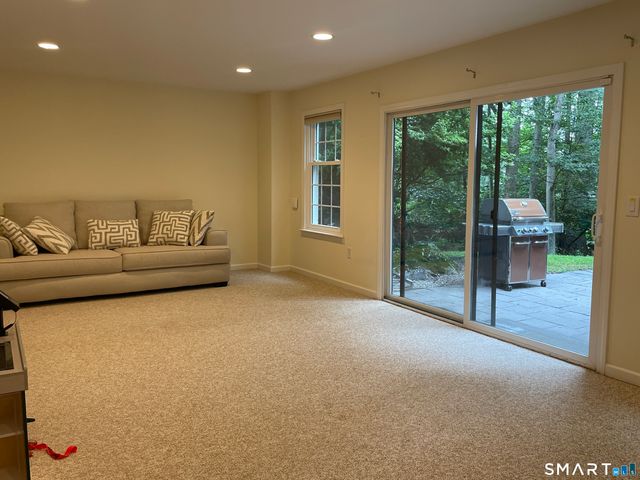 58 Heritage Lane, Stamford, CT 06903